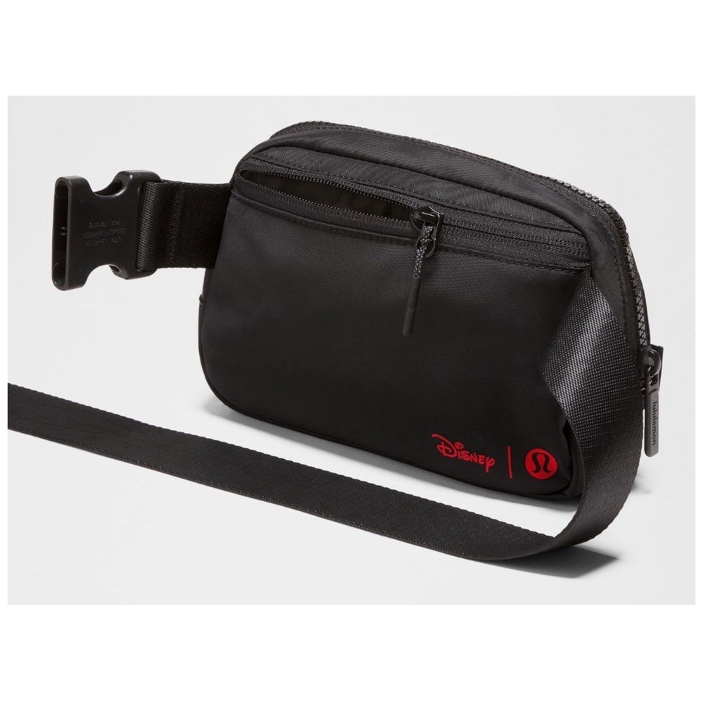 LULULEMON DISNEY Everywhere Belt Bag 1L Mickey in Motion - NEW - Picture 4 of 4
